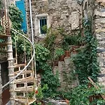 Guest house La Belle Endormie 3*